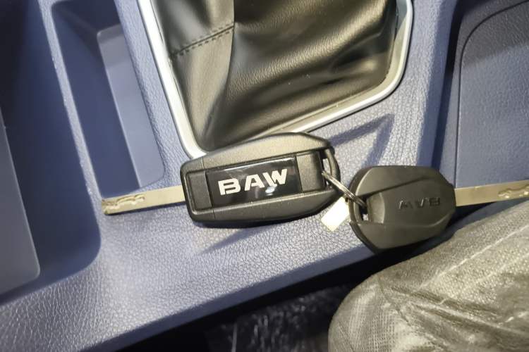 Used  Ruisheng Ace M7 2025 1.6L Manual Long Wheelbase Comfort Version 6/7 Seats
