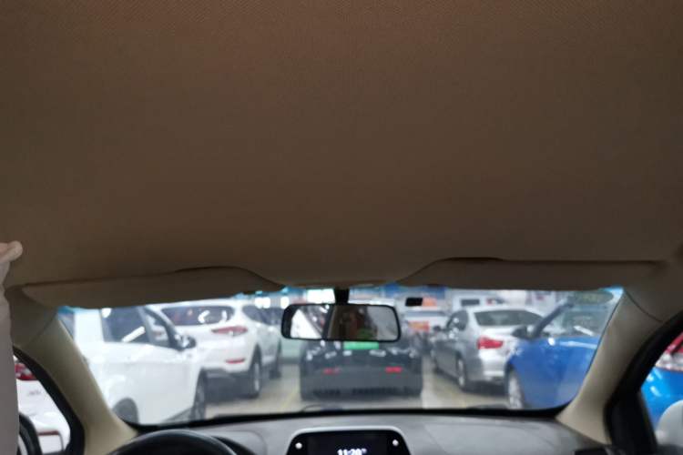 Used Baojun 310W 2017 1.5L Manual Fashion Model China V
