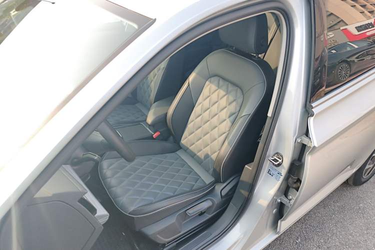 Used Volkswagen Sagitar 2023 200TSI DSG Excellence Edition
