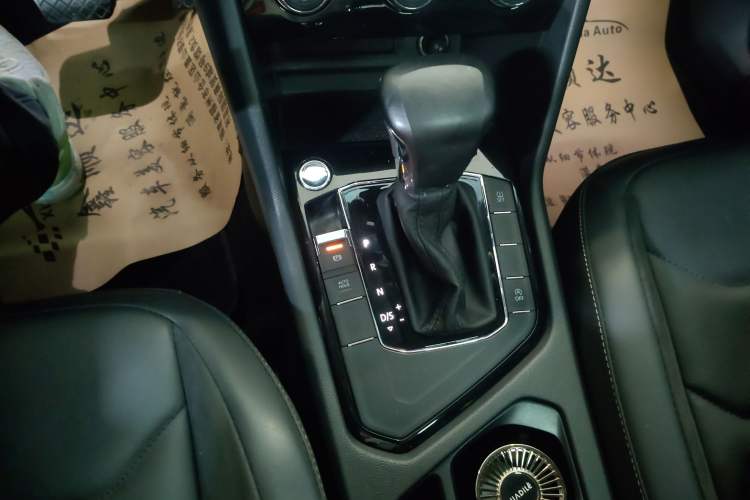 Used Volkswagen Tiguan L 2020 330TSI Automatic Two-Wheel Drive Panoramic Comfort Edition China VI Standard