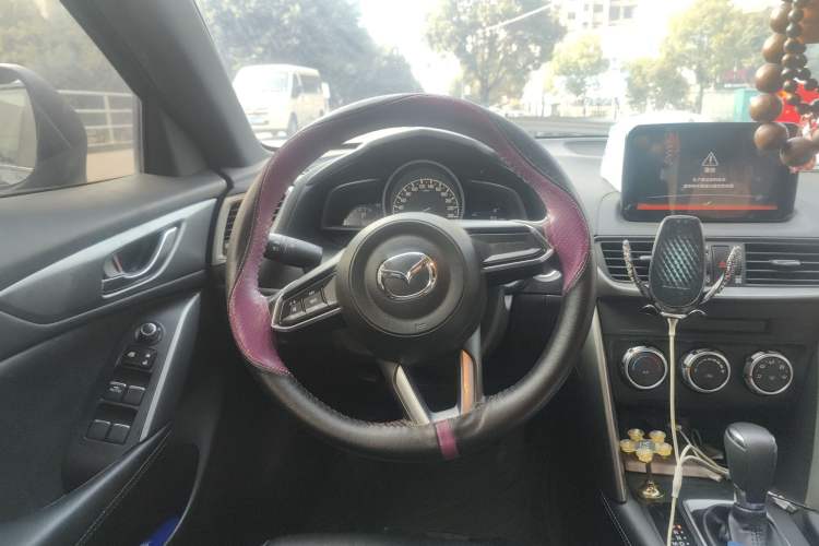 Used Mazda CX-4 2018 2.0L Automatic Two-Wheel Drive Blue Sky Dynamic Version China V Standard