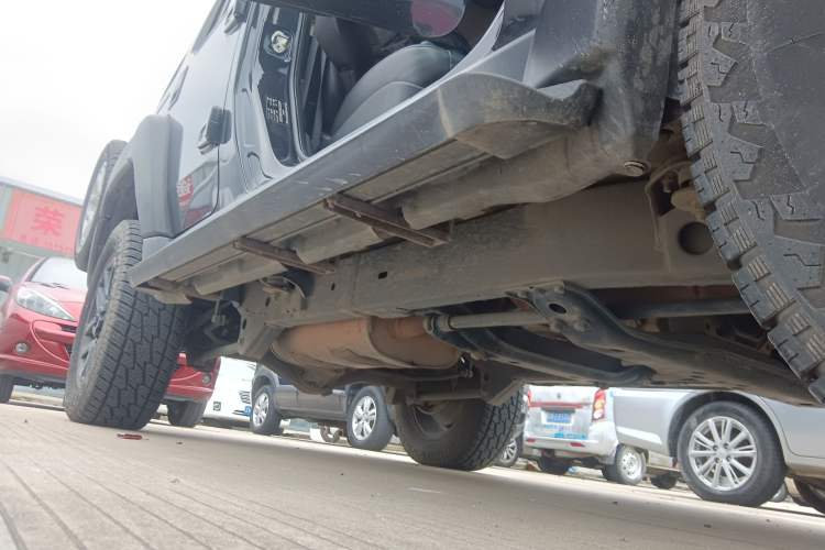 Used Beijing Auto BJ40 2016 40L 2.0T Manual All-Wheel Drive Prestige Edition
