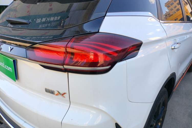 Used Geely Auto Emgrand X7 Sport 2022 Boyue X 1.8TD DCT ZhiZun Edition