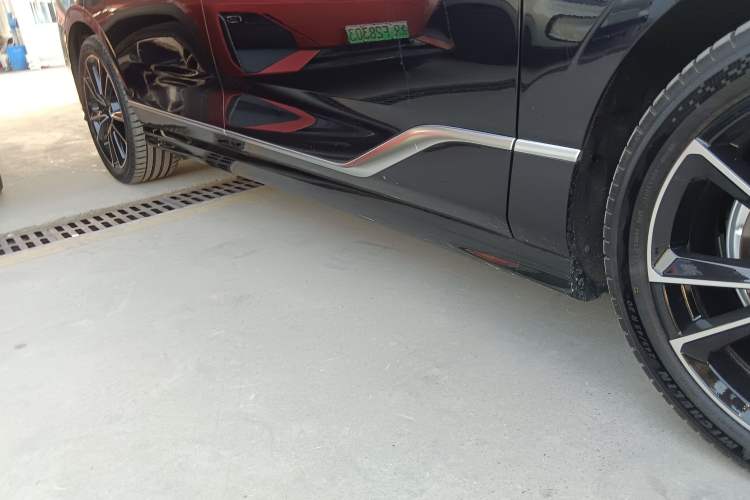 Used VOYAH PASSION 2024 PHEV Four-Wheel Drive Ultra-Long Range Flagship Model
