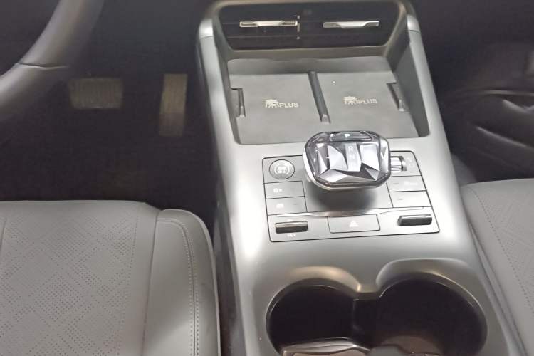 Used BYD Qin PLUS 2025 DM-i Smart Drive 55KM Leading Model