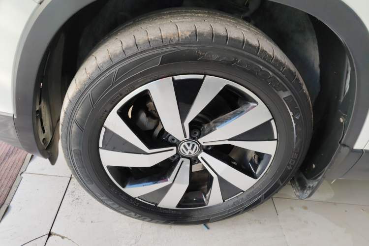 Used Volkswagen Tayron 2020 330TSI Two-Wheel Drive Luxury Smart Connectivity Version
