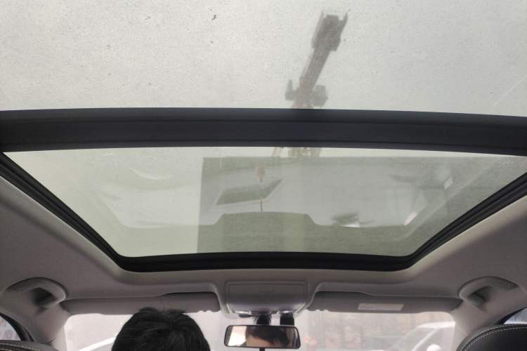 Used Volkswagen Tiguan L 2021 330TSI Automatic Two-Wheel Drive Smart Edition
