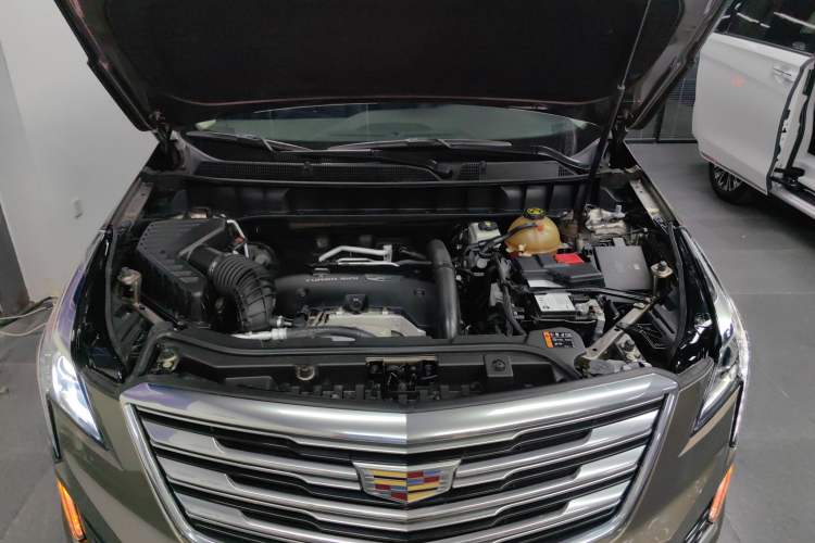 Used Cadillac XT5 2016 25T Luxury Model
