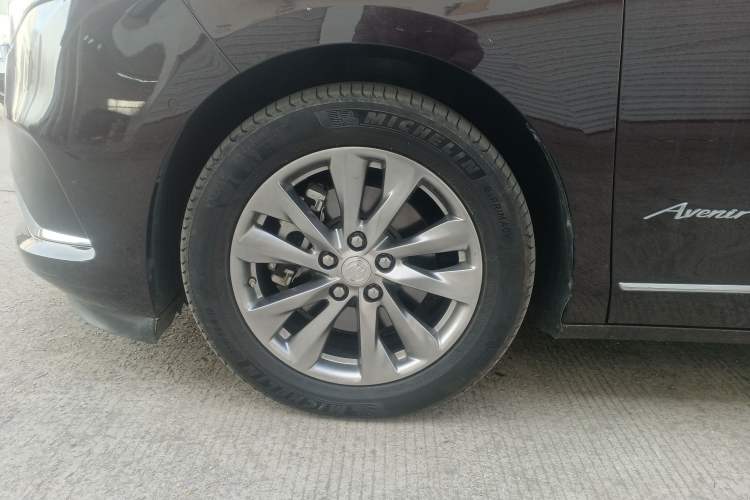 Used Buick GL8 2020 Avenir Avia Six-Seat Deluxe Edition