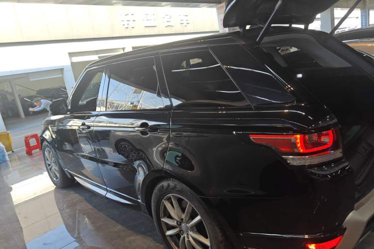 Used Land Rover Range Rover Sport 2017 3.0 SC V6 SE
