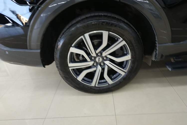 Used Ford Explorer 2023 EcoBoost 285 Four-Wheel Drive Titanium Edition 7-Seater
