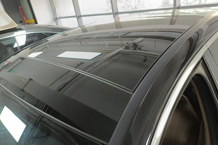 Used Mercedes-Benz E-Class New Energy 2022 Restyled E 350 e L Plug-in Hybrid Sedan
