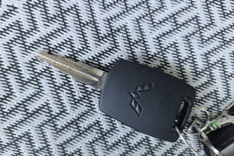 Used Wuling Hongguang V 2019 1.5L Jingqu Version China VI LAR
