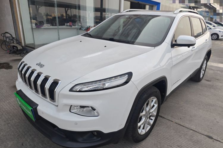 Used Jeep Cherokee 2017 2.0L Superior Edition