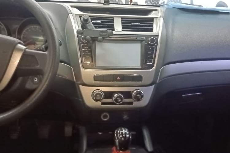 Used Geely Auto GX7 2015 Classic Edition 1.8L Manual Urban Model China IV