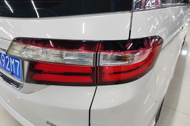 Used Honda Odyssey 2018 2.4L Luxury Edition
