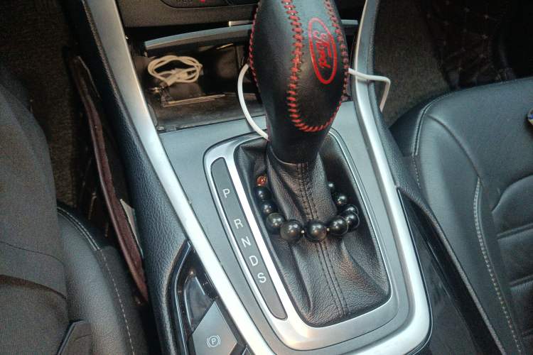 Used Ford Edge 2015 2.0T GTDi 4x4 High-Grade Model
