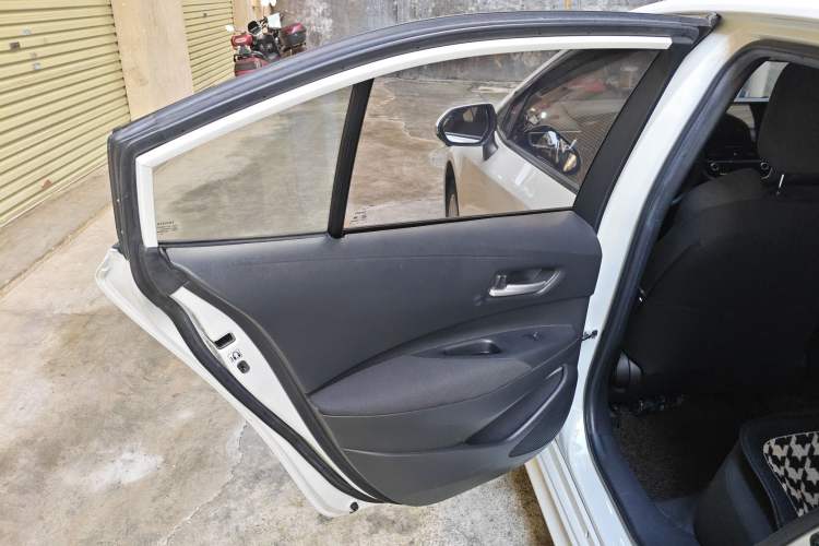 Used Toyota Levin 2019 185T CVT Entry-Level Version China VI Standard
