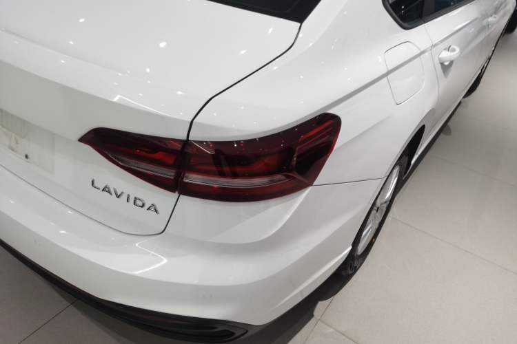 Used Volkswagen Lavida 2023 Revised 1.5L Automatic DeYi Edition