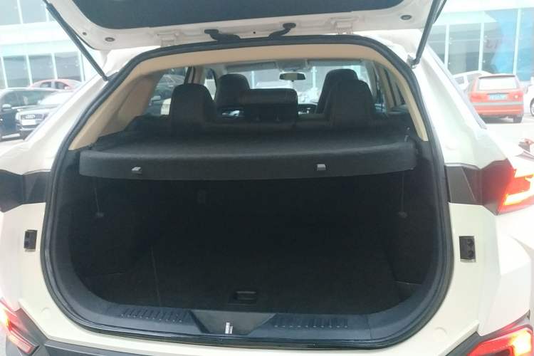 Used Bestune T77 2019 230 TID Automatic Luxury Version China VI Emission Standard
