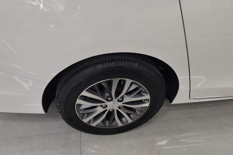 Used Buick GL8 2023 ES Lu Zun Deluxe Model
