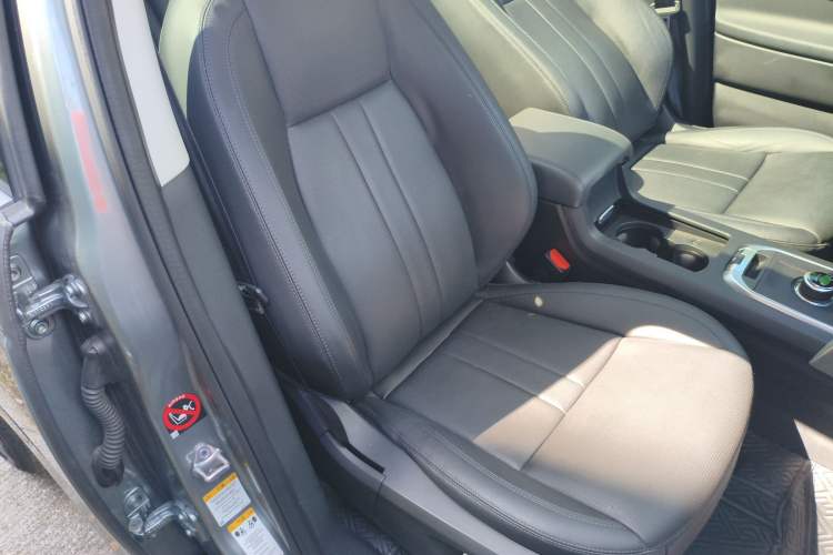 Used Land Rover Discovery Sport 2018 240 PS SE Version
