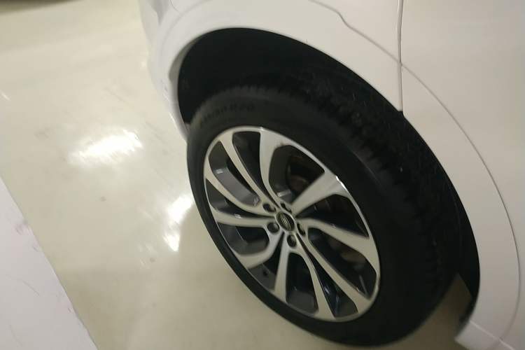 Used Land Rover Discovery Sport 2020 249 PS R-Dynamic Performance Tech Edition 5 Seats
