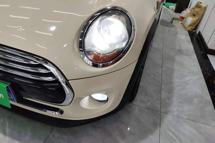 Used  MINI 2016 1.5T COOPER
