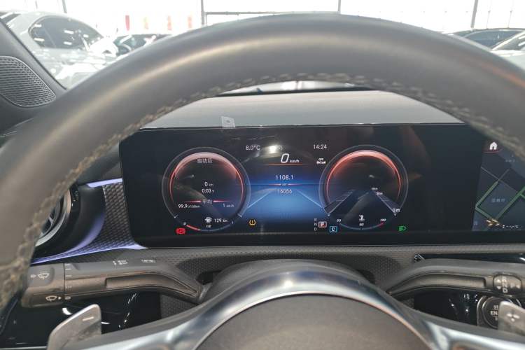 Used Mercedes-Benz A-Class 2022 Revised Version A 200 L Sport Sedan Fashionable Style