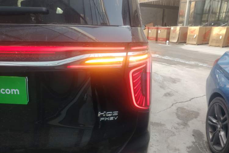 Used Hongqi HQ9 PHEV 2024 2.0T Four-Wheel Drive Business Edition