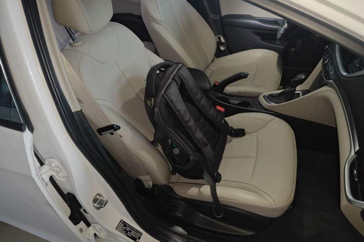 Used Buick GT 2019 15T Dual-Clutch Connected Elite Model China VI
