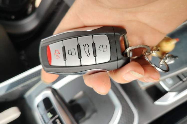 Used Haval M6 2021 PLUS 1.5T DCT Elite Smart Connectivity Model
