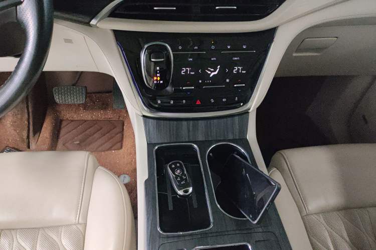 Used Buick GL8 2020 Avenir Avia 7-Seater Deluxe Edition
