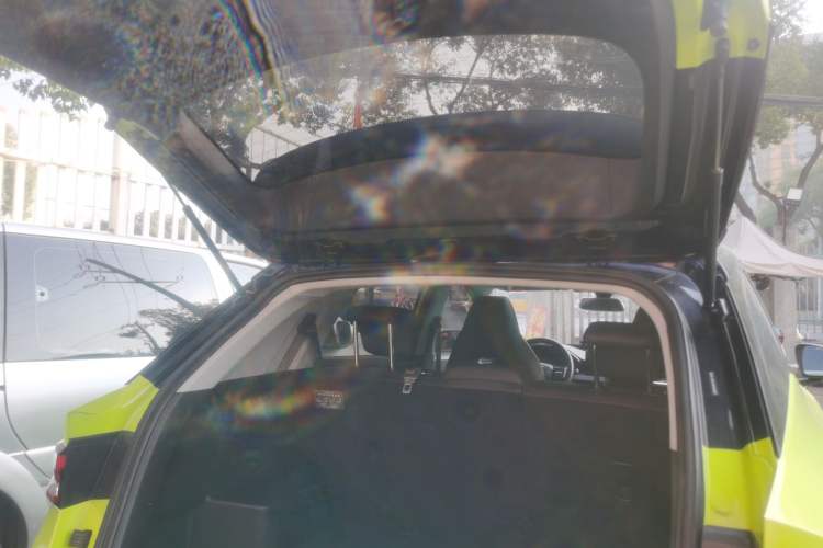 Used Wuling Alvez 2022 1.5T CVT Trendy & Cool Edition
