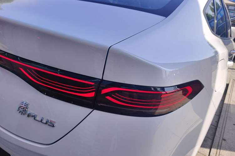 Used BYD Qin PLUS 2025 DM-i Smart Drive 55KM Leading Model
