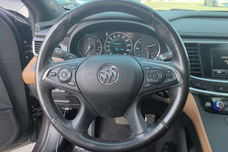 Used Buick LaCrosse 2018 20T Luxury Model
