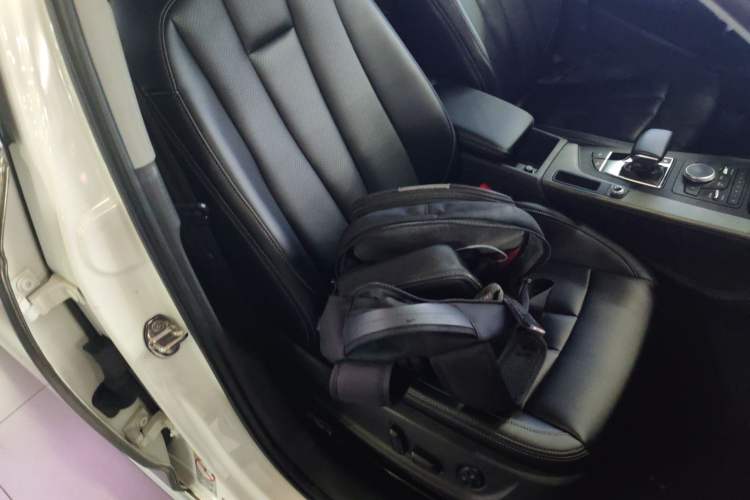 Used Audi A4L 2018 30th Anniversary Edition 40 TFSI Trendy Model
