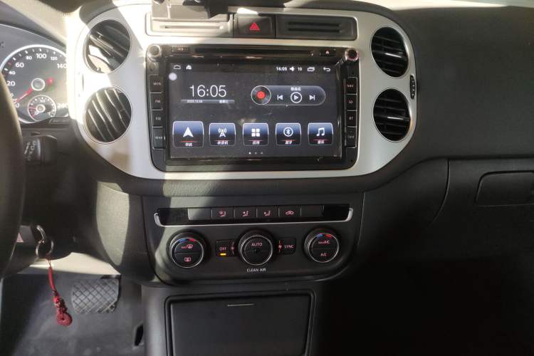 Used Volkswagen Tiguan 2016 280TSI Automatic Two-Wheel Drive Silk Road Comfort Edition