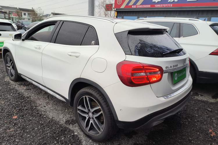 Used Mercedes-Benz GLA 2016 GLA 220 4MATIC Fashion Edition
