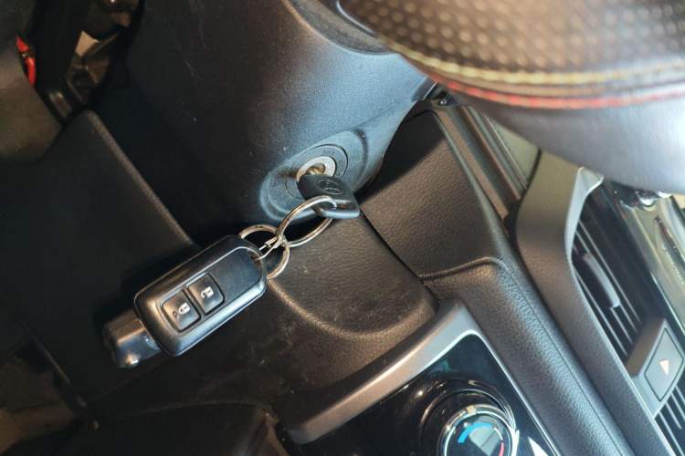 Used Toyota YARiS L 2016 Revised 1.5E CVT Charming Edition