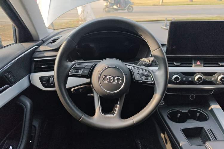 Used Audi A4L 2022 40 TFSI Fashion Dynamic Model
