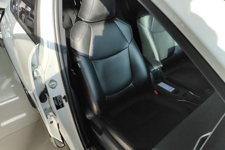 Used Toyota Corolla Cross 2023 2.0L Pioneer Edition
