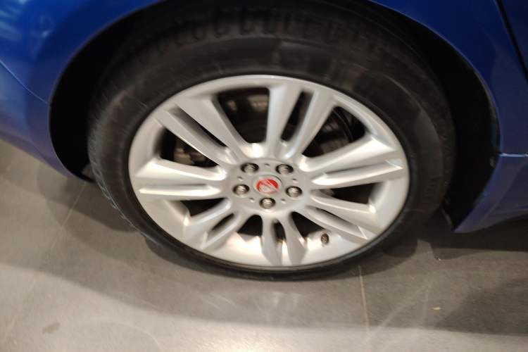 Used Jaguar XEL 2019 2.0T 200 PS Deluxe Edition
