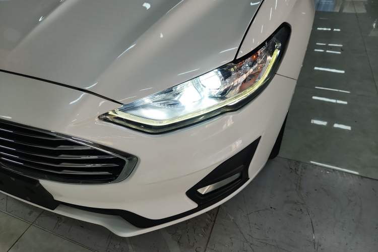 Used Ford Mondeo 2020 EcoBoost 180 Stylish Model
