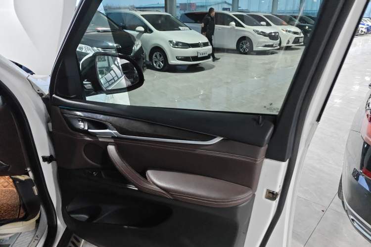 Used BMW X5 2017 xDrive28i