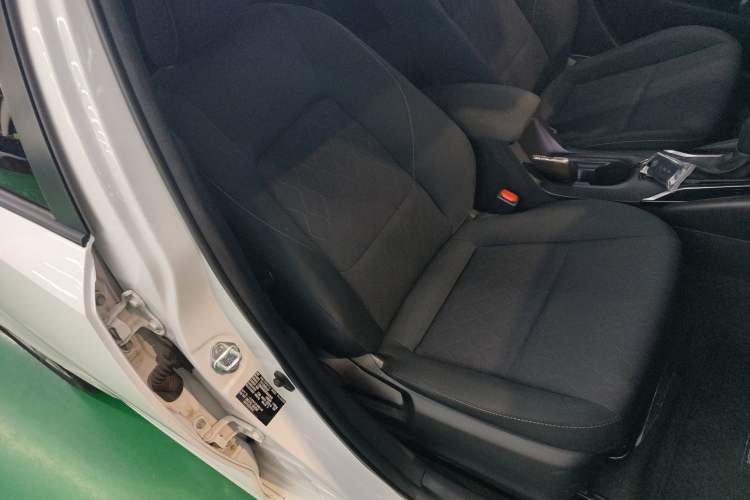 Used Toyota Corolla 2023 1.8L Smart Electric Hybrid Dual-Motor Elite Edition
