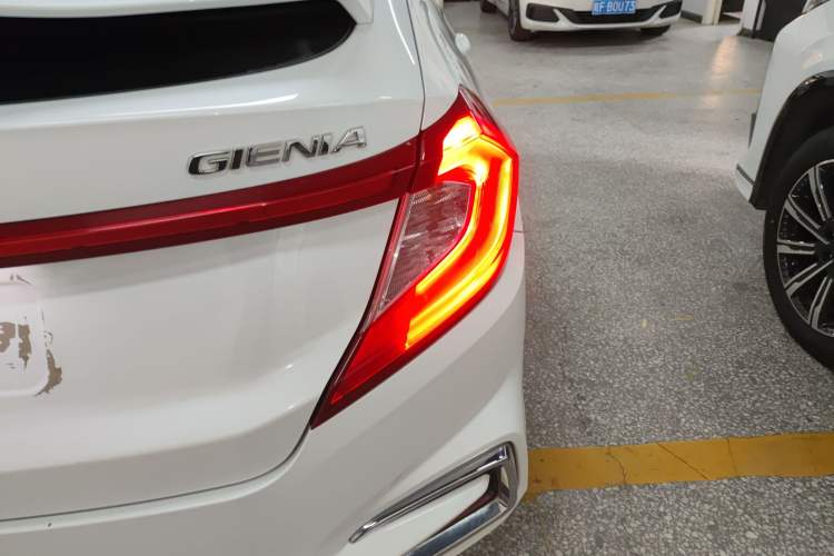 Used Honda Gienia 2017 1.5L CVT Classic Edition
