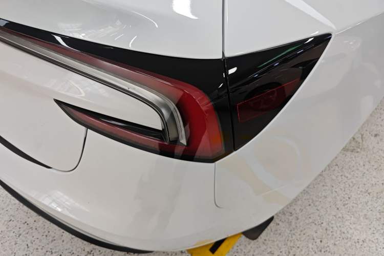 Used Tesla Model 3 2025 Rear-Wheel-Drive Version
