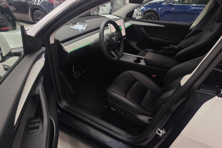 Used Tesla Model Y 2024 Rear-Wheel-Drive Version
