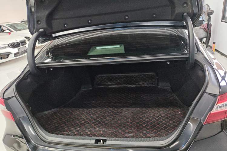 Used Toyota Camry 2021 2.0G Luxury Edition